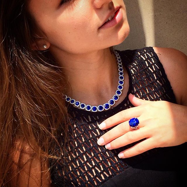 Blue Sapphire necklace and ring from Omi Privé