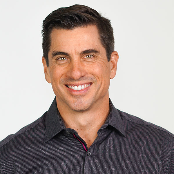 Headshot of Dan Thurmon.