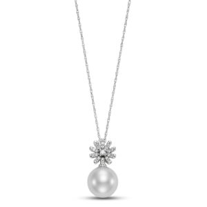Dalia pendant by Mastoloni Pearls