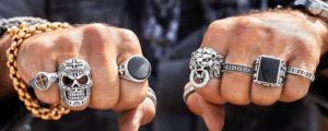 King baby featured silver ring set.